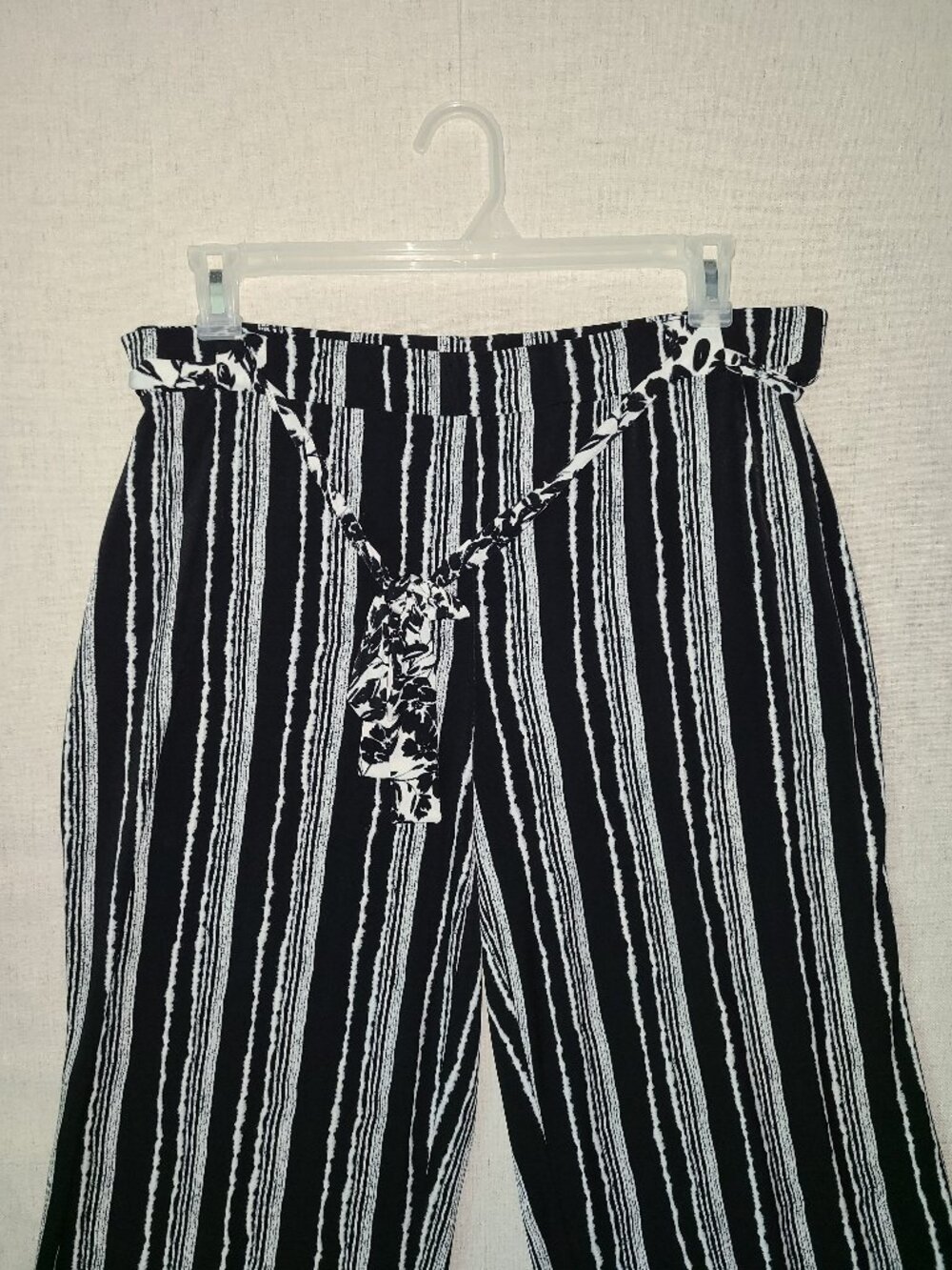 Rafaella Cropped Wide Leg Pants XL B&W Pull On Office Casual Flowy Striped